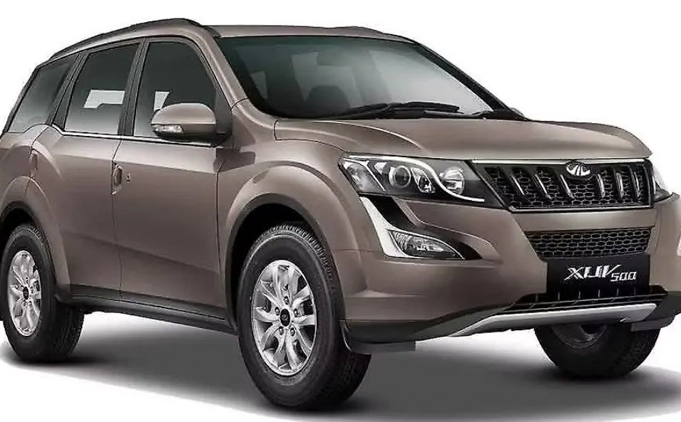  Mahindra XUV500 W10